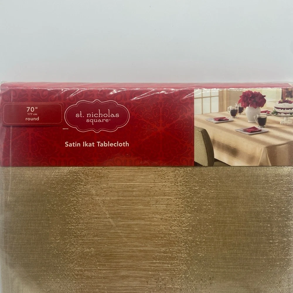 Autumn‎ Harvest Damask Tablecloth Round 70'' Seats 4-6